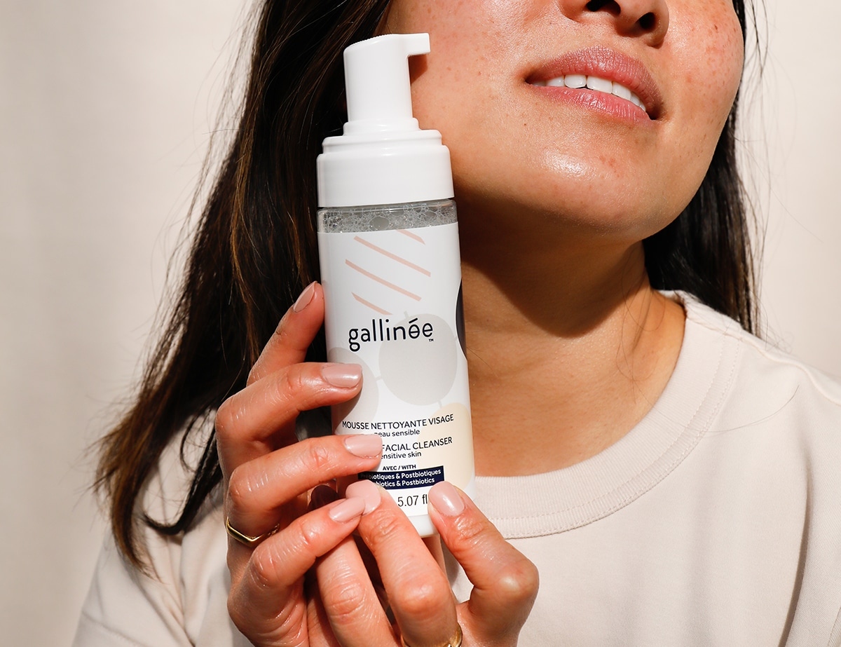 Prebiotic Foaming Facial Cleanser de Gallinée